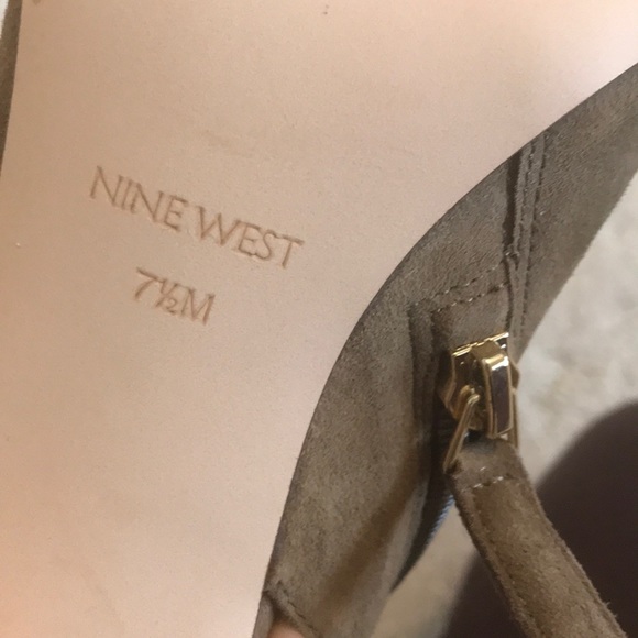 Nine West suede booties - Picture 6 of 6